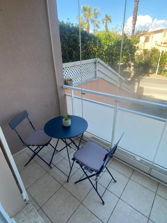Studio Spacieux Avec Patio En Centre Ville Cavalaire-sur-Mer Kültér fotó